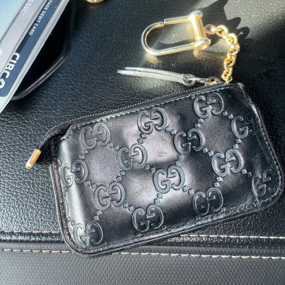 Authentic Gucci Key Pouch - Picture 2 of 6